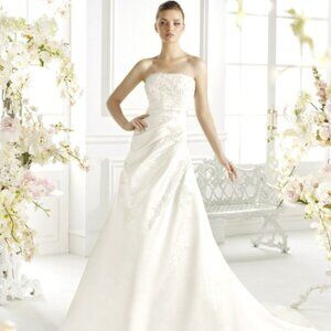 Avenue Diagonal by Pronovias Wedding Dress Orly